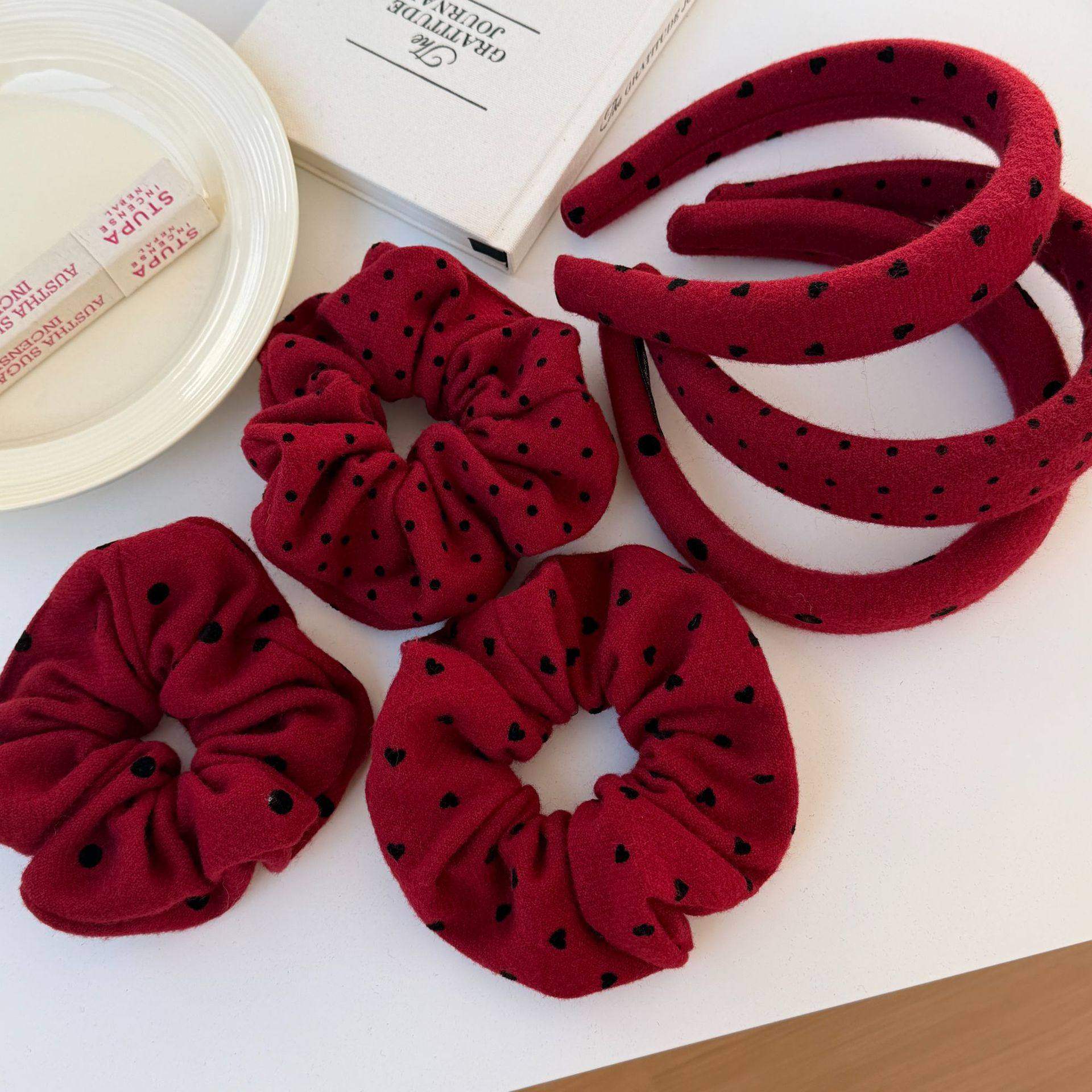 暗红色系爱心波点毛呢大肠发圈气质百搭马尾头绳扎头发饰复古发绳,饰品/流行首饰/时尚饰品新,发饰,淘宝优惠券,粉丝福利购,淘宝优惠卷