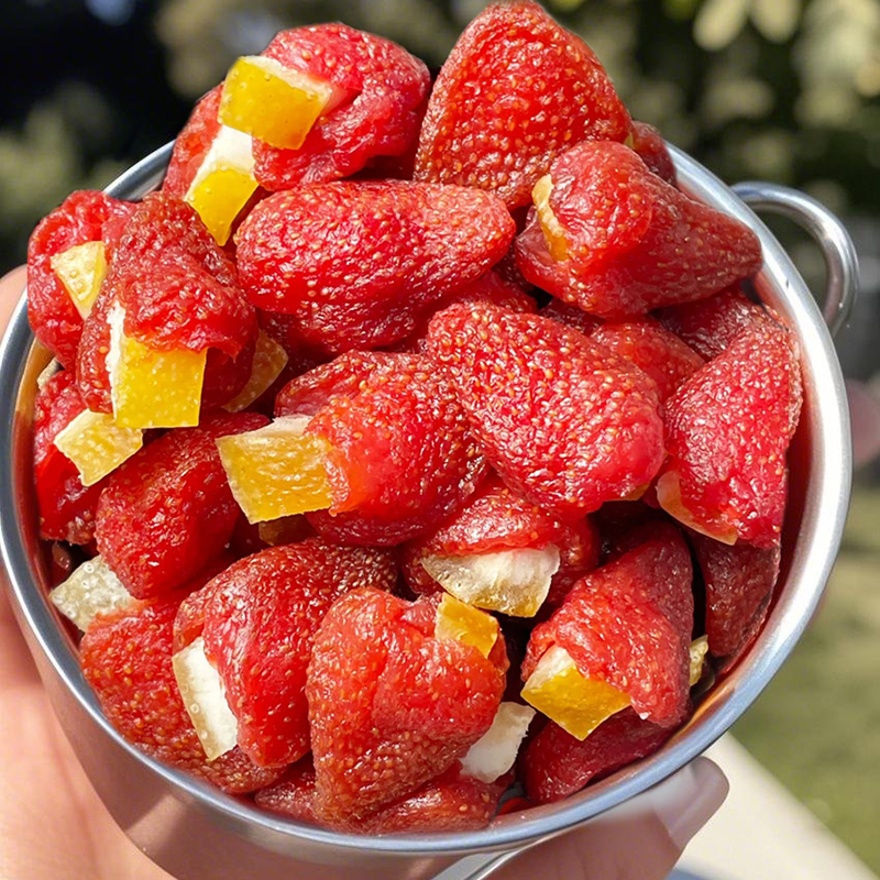 甜蜜上头~莲木叙柚见莓好草莓