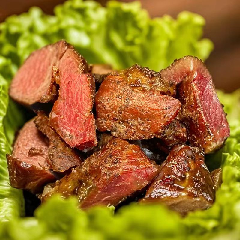 越嚼越香 韧而不柴美式烤牛肉黑胡椒味牛肉粒熟食包装休闲小零食