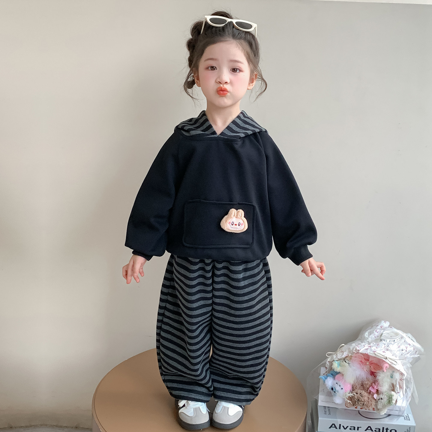 小姑娘春秋新款拉布布条纹卫衣连帽套装儿童时尚休闲阔腿裤两件套