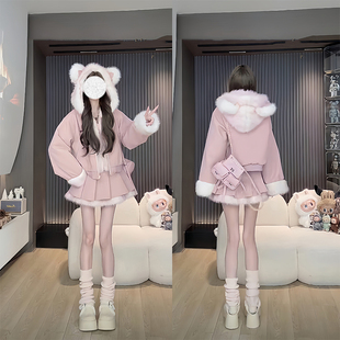 韩系ins甜妹风可爱减龄小熊假两件毛毛外套半身裙百褶裙套装设计