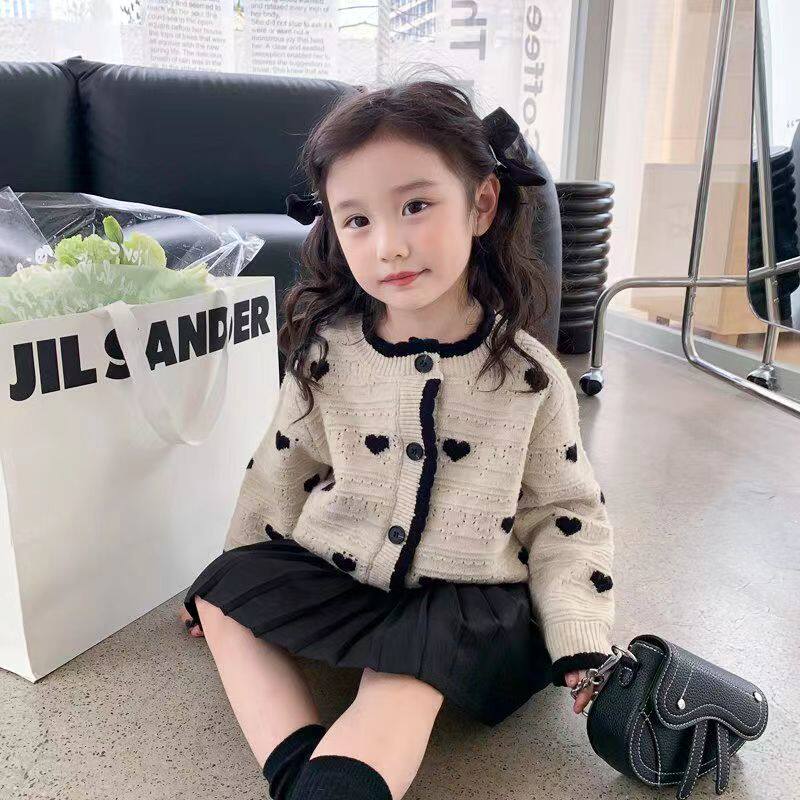 女童秋季外套2023新款韩版爱心薄款针织衫儿童女宝宝洋派甜美开衫