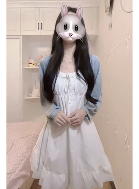 法式早秋清纯甜美学院风针织薄款开衫白色宽松吊带连衣裙两件套装