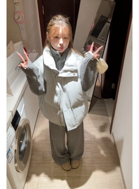 秋冬新款韩系学院风复古加厚保暖棉服马甲女灰色高领针织毛衣套装