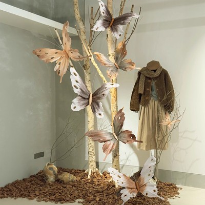 网红秋季枯叶蝴蝶美陈纸花摆设