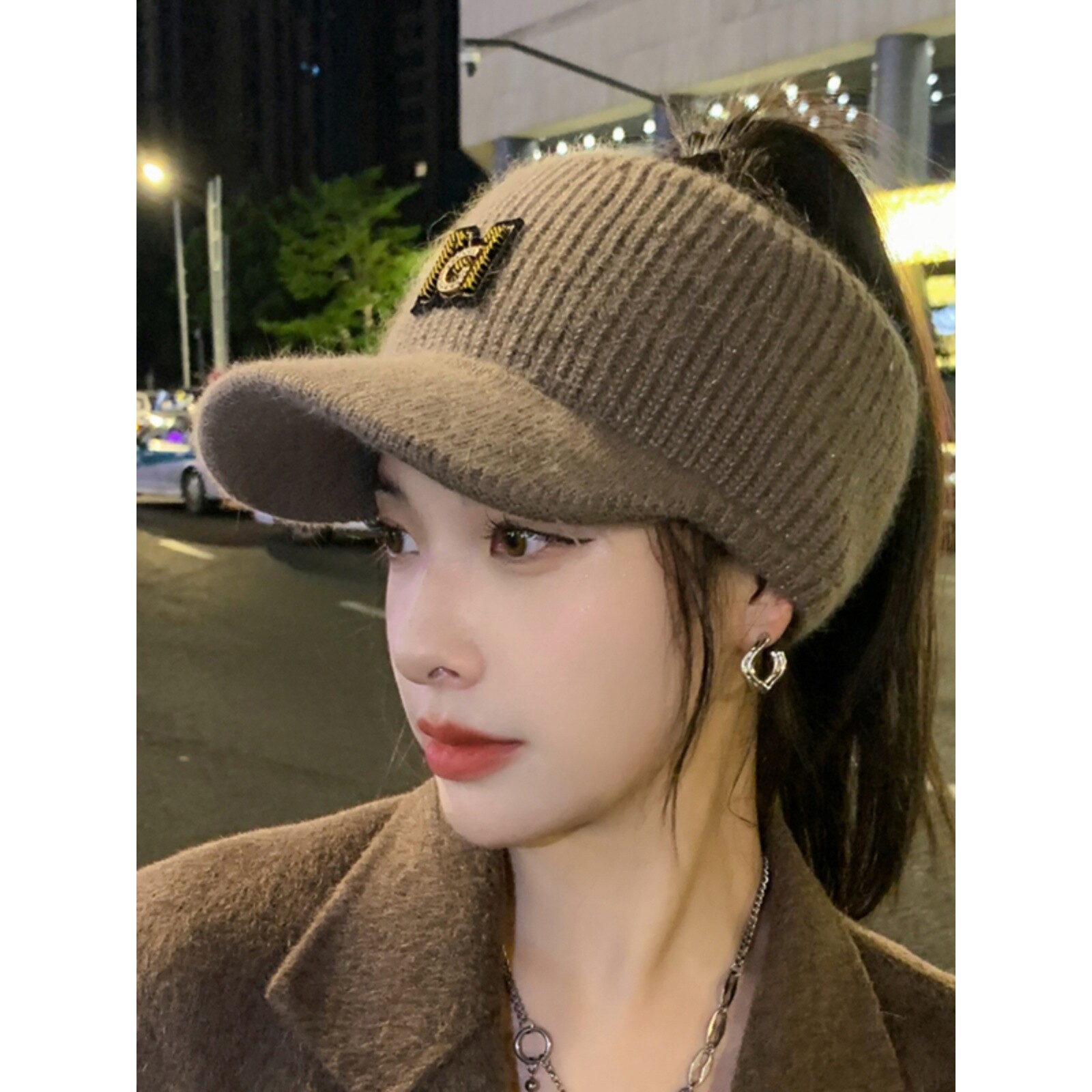 秋冬保暖护耳针织鸭舌帽子2024年新爆款女士韩版冬季空顶棒球帽潮