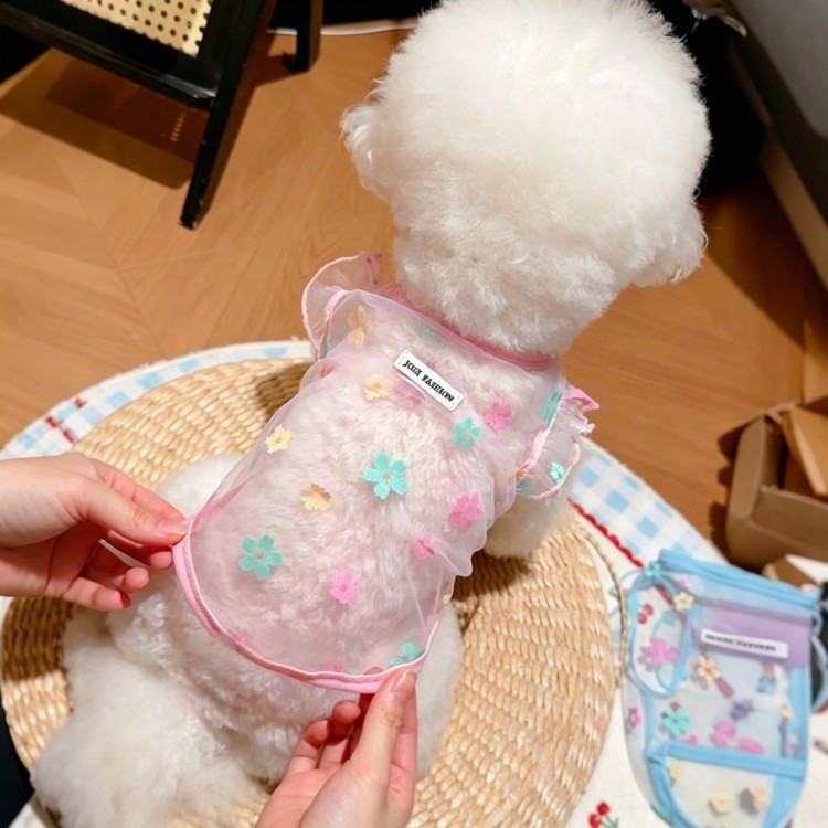 狗狗网纱衣服夏季薄款透气防晒宠物小飞袖裙子防掉毛猫咪刺绣背心