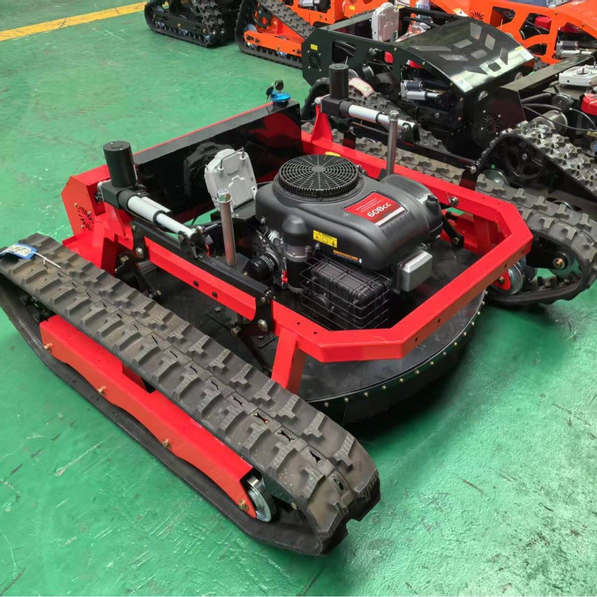 出口澳洲坦克式遥控割草机 市政路面推雪铲雪机 80cm履带除草机CE,农机/农具/农膜,割灌机/割草机/油锯,淘宝优惠券,粉丝福利购,淘宝优惠卷