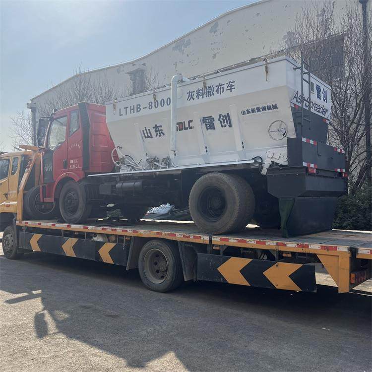 小型撒布机全自动白灰粉料撒布车8方工程灰料撒灰机,五金/工具,筑路机械,淘宝优惠券,粉丝福利购,淘宝优惠卷