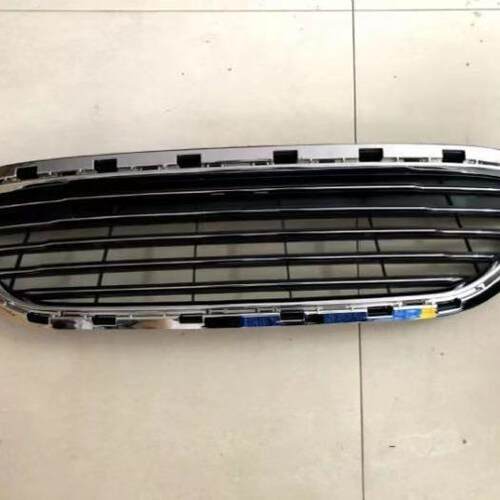 适用于2014-2019年福特嘉年华Fiesta美版中网格栅 D2BZ-17B968-AE