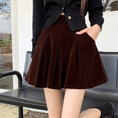 大码高腰蓬蓬丝绒半身裙女显瘦遮胯a字百褶短裙遮肚防走光裙裤冬