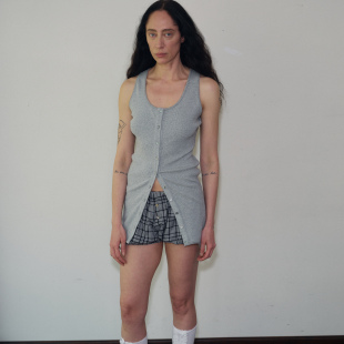 introutro上下两穿纽扣结构背心遮副乳显瘦复古外搭中长款 吊带女