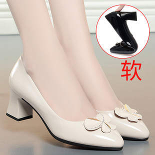 单鞋女鞋子真皮软底女款瓢鞋高跟妈妈鞋时尚中跟女士夏季工作皮鞋