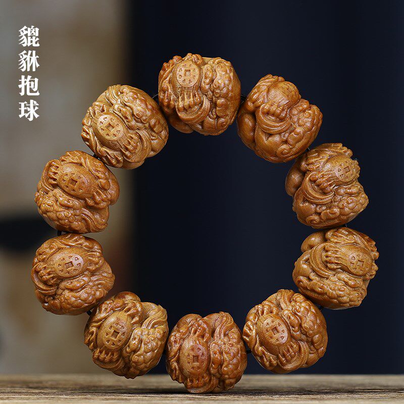 檀香雕刻貔貅抱球手串佛珠檀木男女款木质文玩盘玩手链念珠饰品