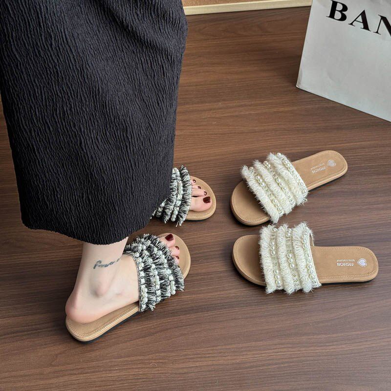 珍珠拖鞋女夏季外穿2025年新款时尚懒人平底配裙子外出沙滩凉拖鞋