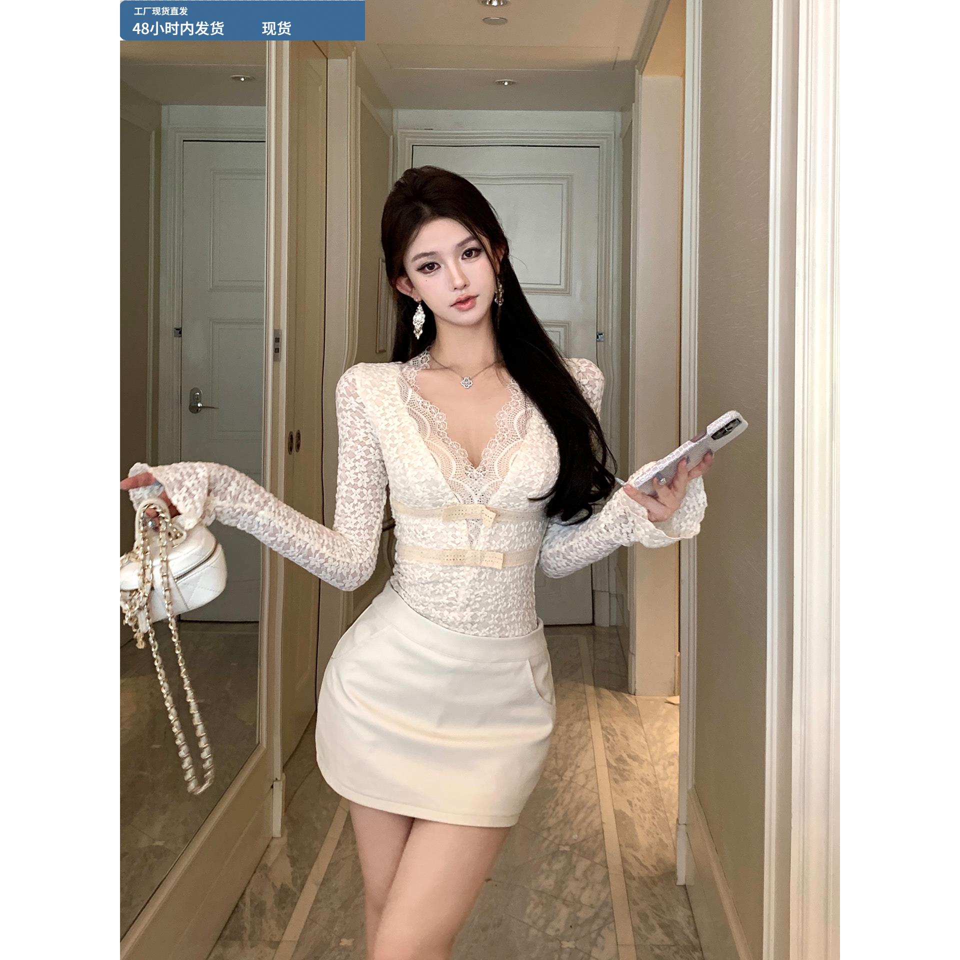 miu系千金假两件蕾丝连衣裙女早秋季高级感气质修身性感包臀裙子