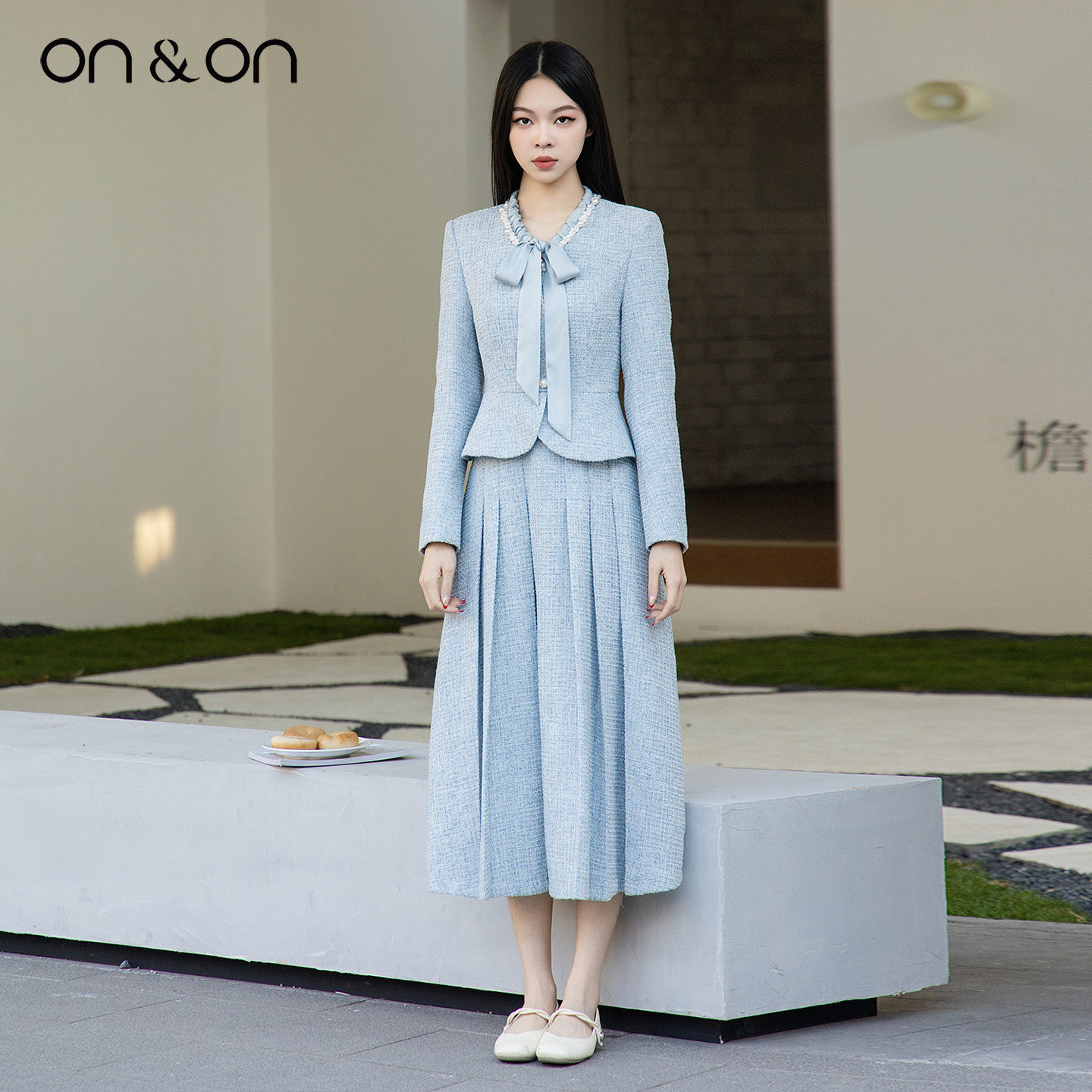ON＆ON/安乃安2026春季新款法式手工钉珠蝴蝶结系带小香风连