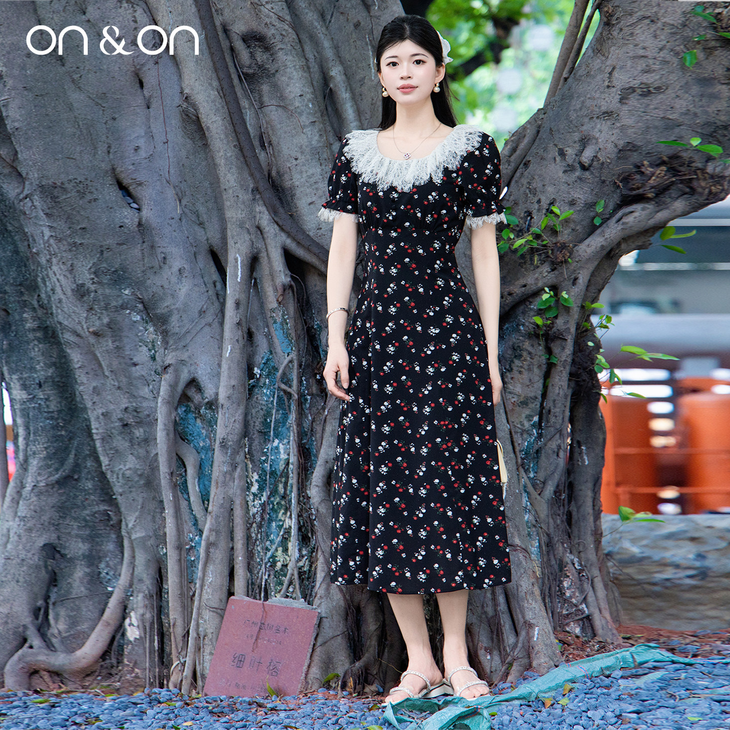 ON＆ON/安乃安2026春夏季新款法式双层蕾丝系带收腰碎花连衣