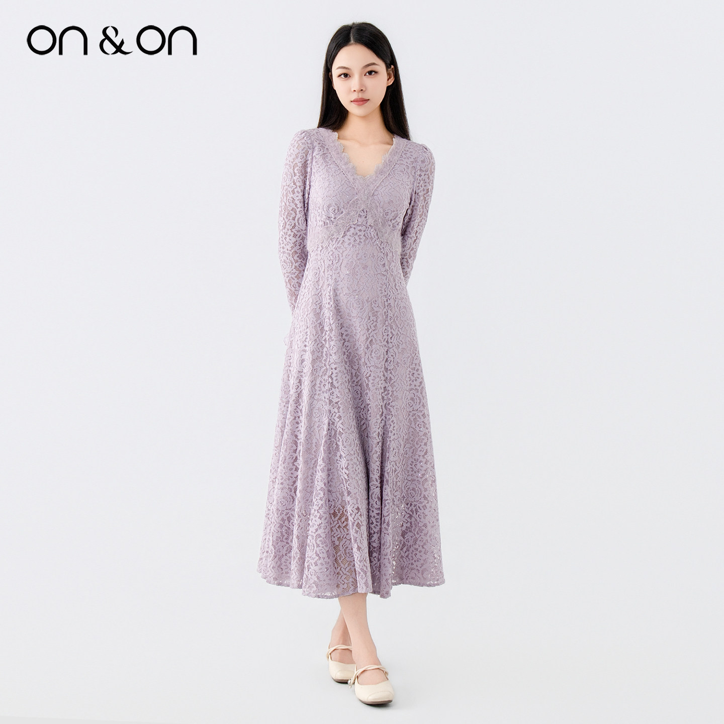 ON＆ON/安乃安冬季新款韩系V领浪漫修身保暖植绒紫色蕾丝连衣裙