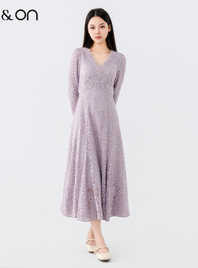 ON＆ON/安乃安2025冬季新款韩系V领浪漫修身保暖植绒蕾丝连衣裙女