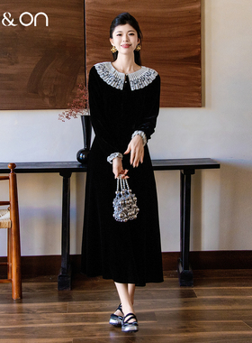 ON＆ON/安乃安2025冬季新款法式蕾丝压褶荷叶领赫本风丝绒连衣裙