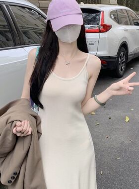 新品粉色针织吊带连衣裙女款春装新款H辣妹外穿露背收腰修身内搭
