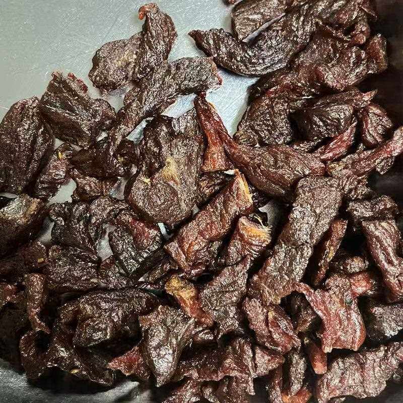 偏软七成干内蒙古风干牛肉干边角料牛肉粒100g*5袋零食真空包装