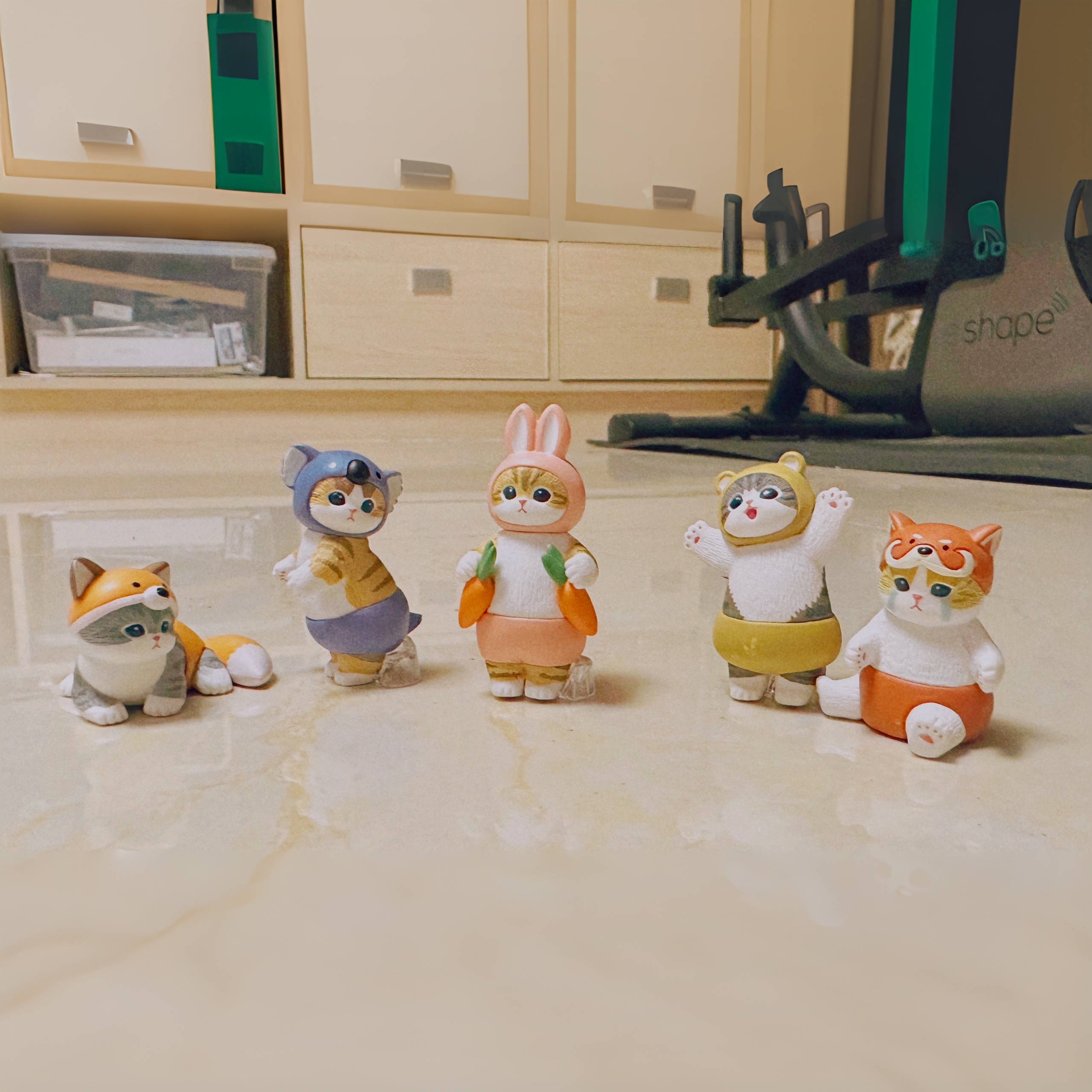 【拾壹】炸虾肉戴头套的鲨鱼猫手办潮玩治愈系摆件可爱小猫咪礼物