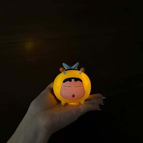 【拾壹】10cm蜜蜂小新蜡笔小新之助手办摆件动漫礼物客厅可爱公仔