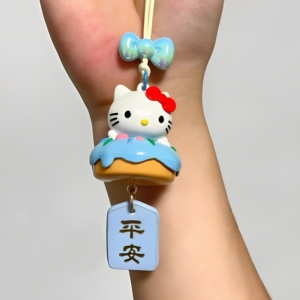 可爱甜甜圈kitty汽车挂件2026新款车载车内饰品挂坠平安后视镜