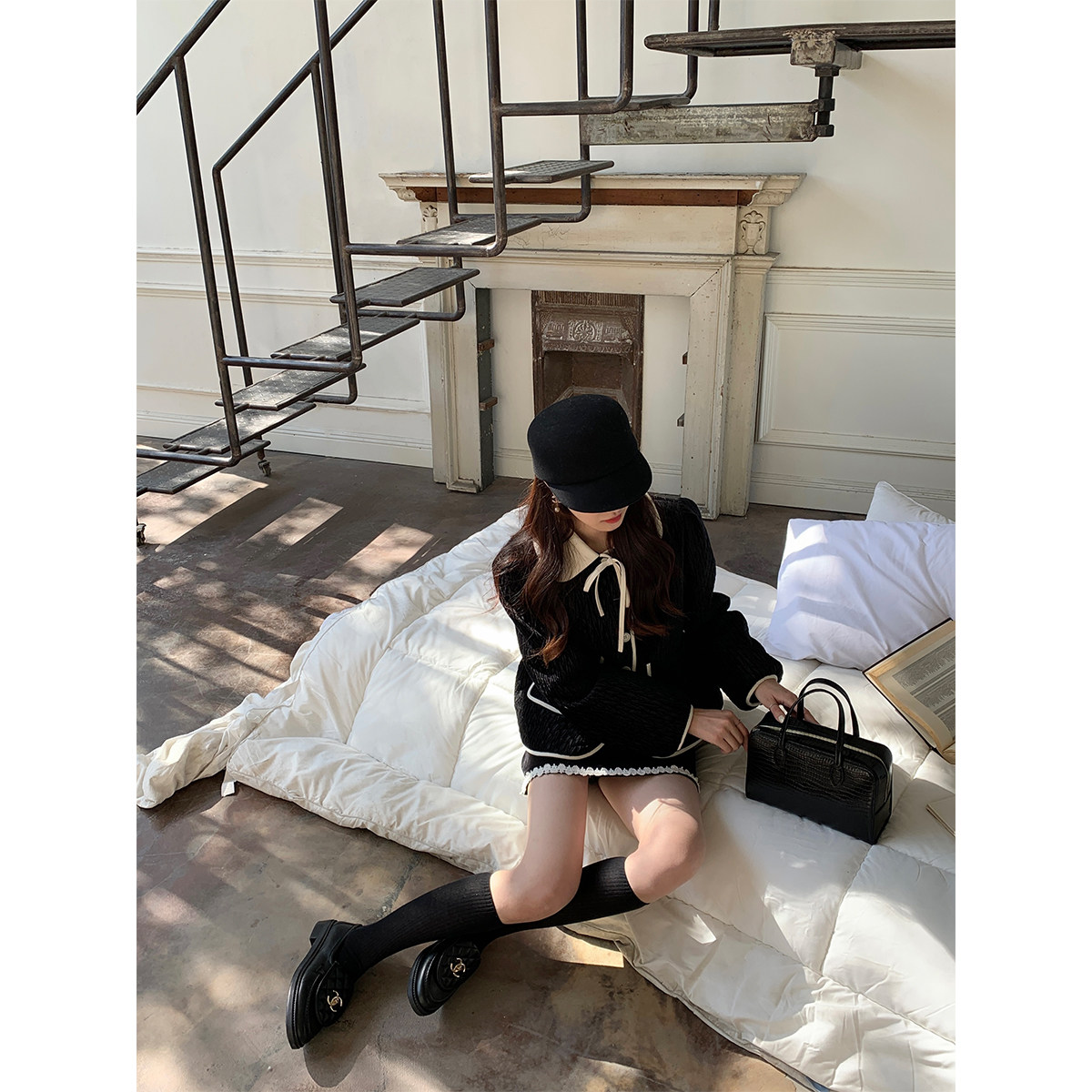 JeJuna炸鸡欧尼 钢琴诗人 小香风灯笼袖设计感棉服娃娃领黑色外套