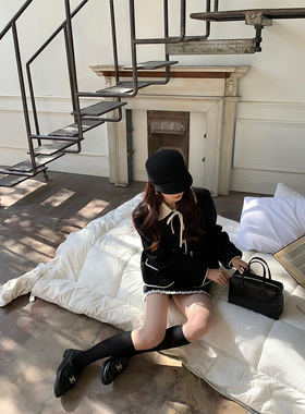 JeJuna炸鸡欧尼 钢琴诗人 小香风灯笼袖设计感棉服娃娃领黑色外套