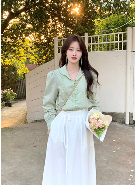 JeJuna炸鸡欧尼 茉莉白茶 温柔绿色花边衬衫白色长款半身裙两件套