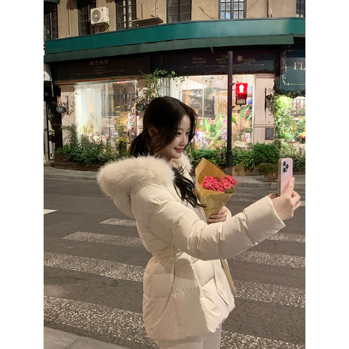 炸鸡欧尼JeJuna收腰白鸭绒羽绒服