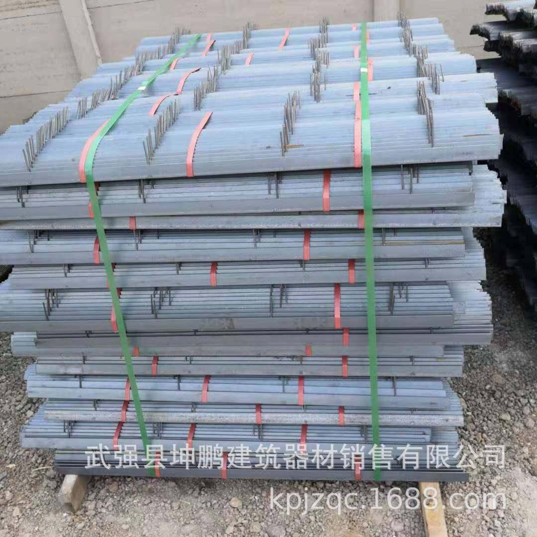 厂家直销楼梯护角筋 角铁楼梯护角 各种钢筋楼梯护角铁马凳