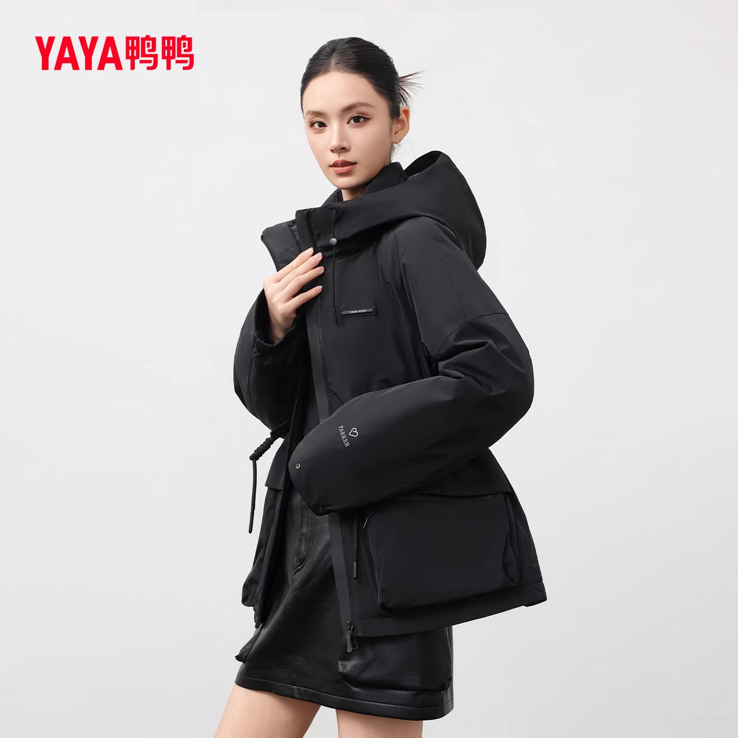 YAYA鸭鸭2026年秋冬新款抽绳收腰时尚百搭休闲宽松羽绒服
