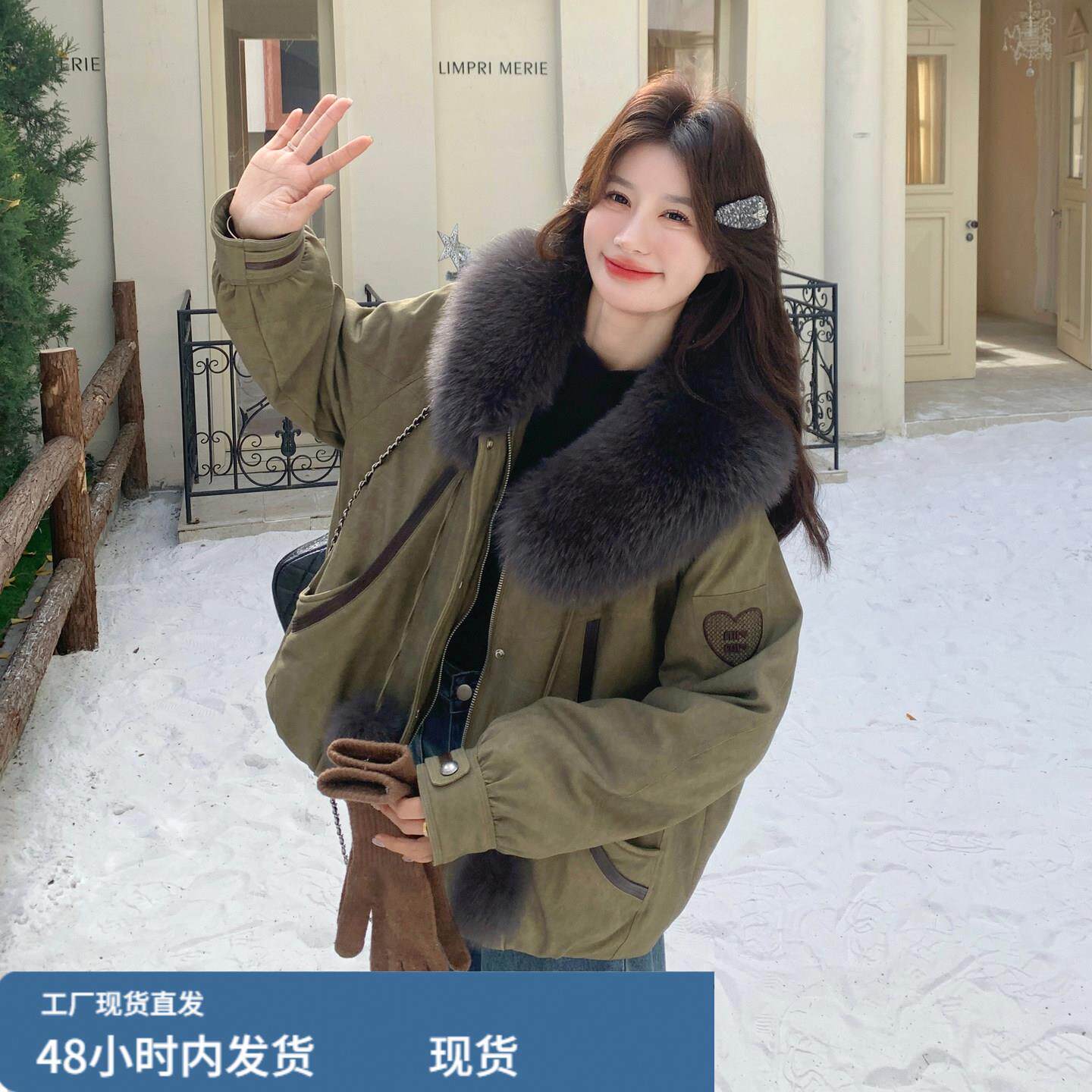 军绿色撞色毛领派克羽绒服女短款2025冬洋派炸街小个子白鸭绒外套