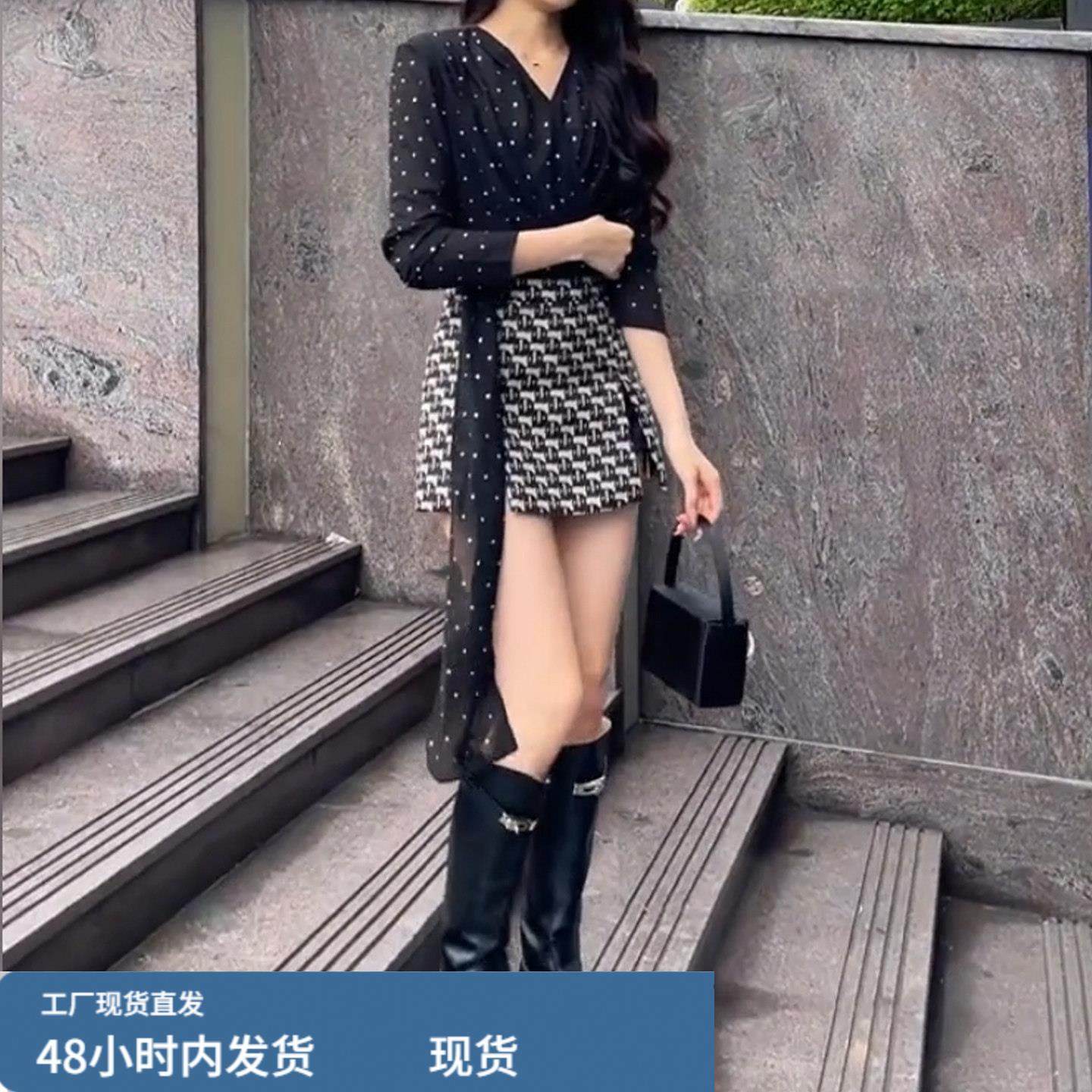 高腰开叉设计感半身裙子女春秋新款韩版显瘦时尚a字格子提花裙子,运动/瑜伽/健身/球迷用品,瑜伽短裙,淘宝优惠券,粉丝福利购,淘宝优惠卷