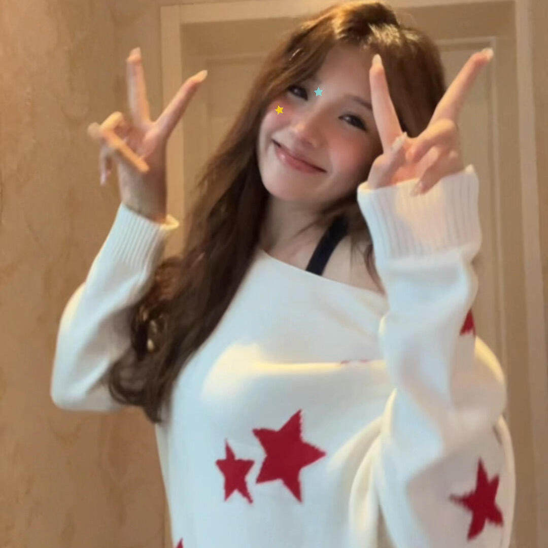 慵懒风松弛高级感斜肩白色毛衣女秋冬宽松软糯套头露肩针织衫上衣