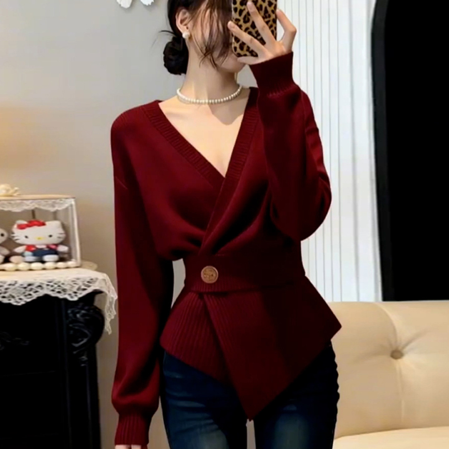 法式复古红色v领毛衣女秋冬季2025新款高级感内搭打底衫针织上衣