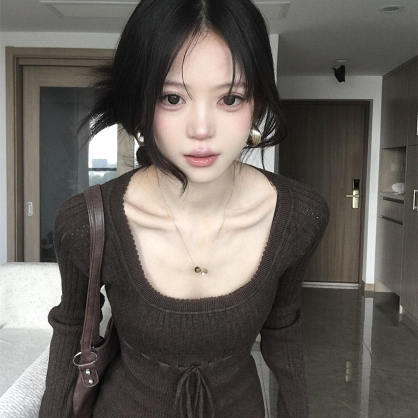 纯欲风辣妹性感系带u领长袖针织衫女春秋设计感咖色收腰气质上衣