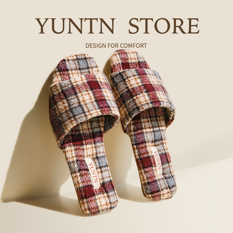 英伦风格纹绒面轻奢四季情侣拖鞋