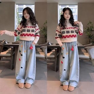 女童加厚半拉链高领毛衣个性加绒刺绣窄版爱心挂件牛仔阔腿裤套装