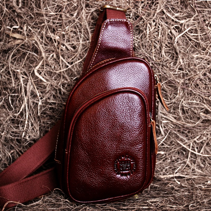 藏皮客迷你小胸包女真皮头层牛皮小众复古酒红色男机车旅行斜挎包
