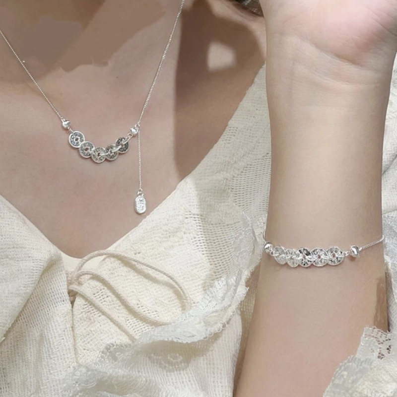 碎冰冰五帝钱项链银色轻奢高级感小众百搭手链锁骨链暴富送女友