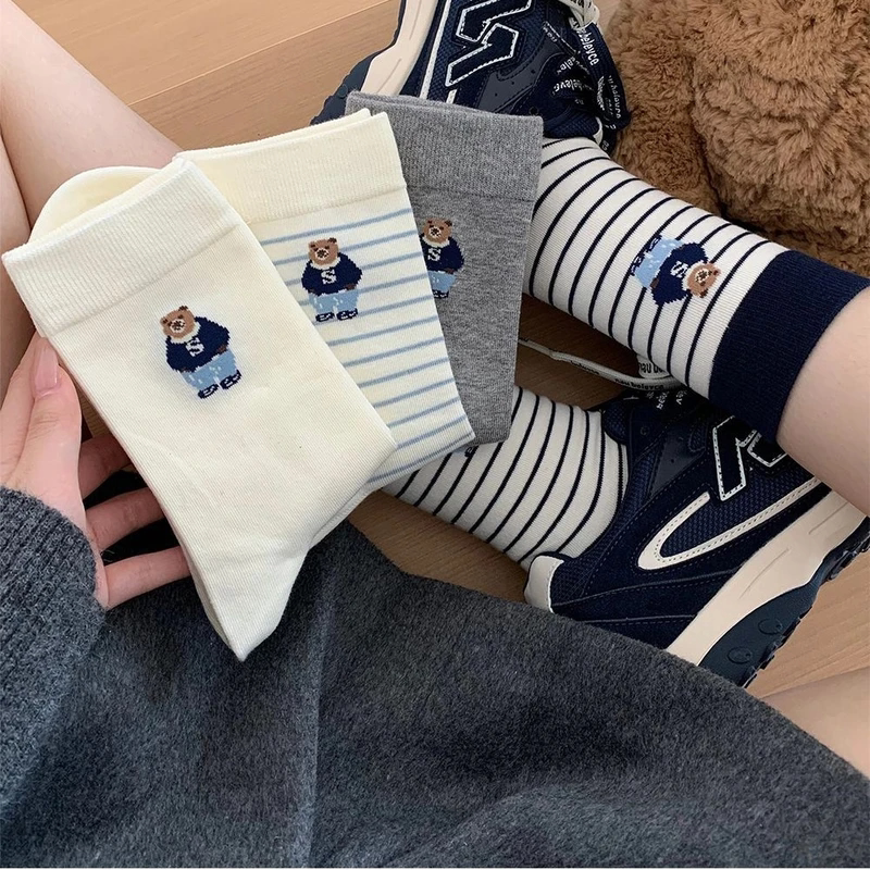 秋冬卡通熊袜子女中筒复古条纹学院韩版可爱ins日系长袜堆堆百搭