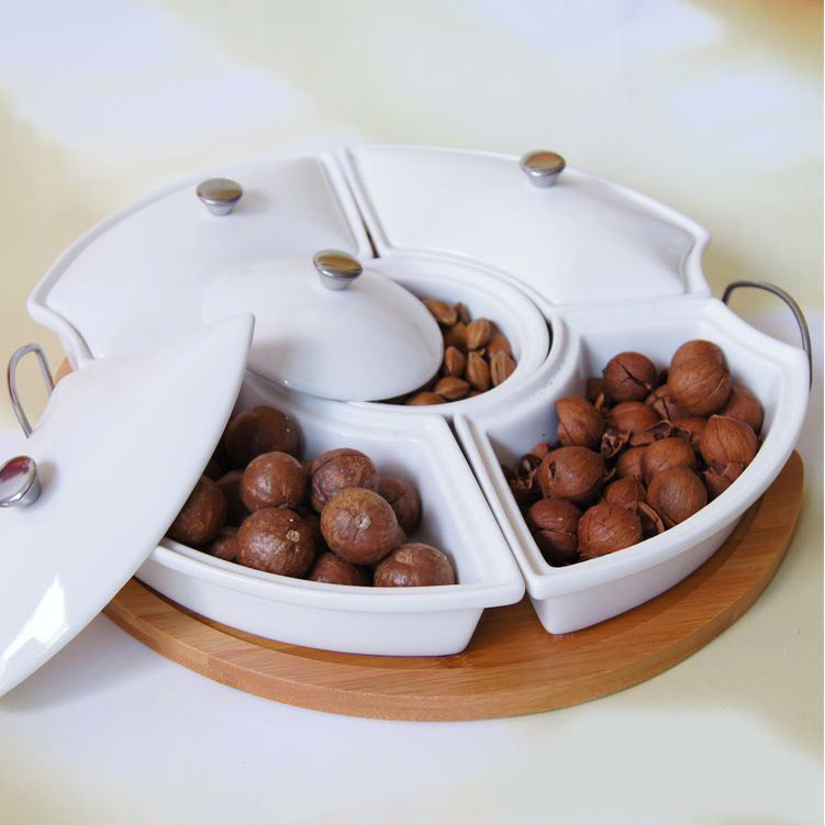 纯白色陶瓷创意格盘零食碟坚果干果带盖盘套装小食盒