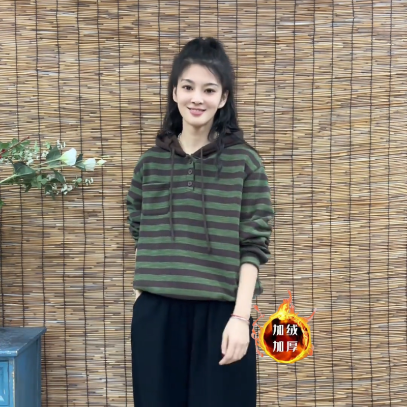 加绒加厚连帽卫衣减龄时尚