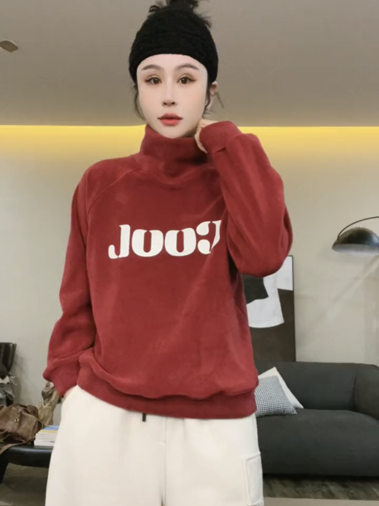 冬奥粒绒字母高领卫衣