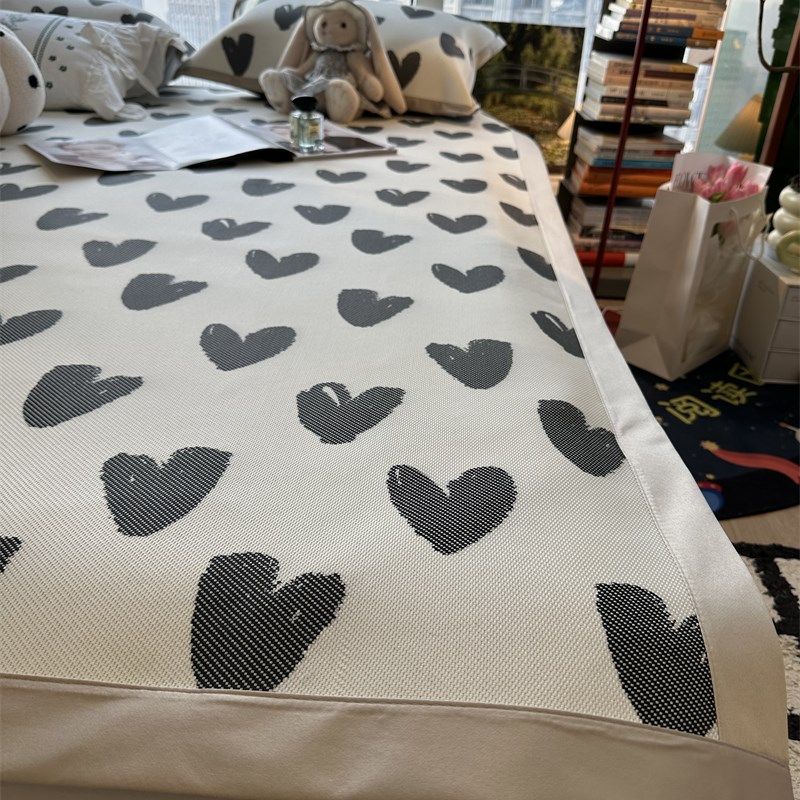 极速ins黑色爱心冰藤席可机洗夏凉席B三件套空调席子柔软1.5m1.8,床上用品,凉席/草席/麻席,淘宝优惠券,粉丝福利购,淘宝优惠卷